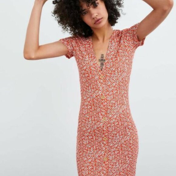 NWOT Zara Red Orange Daisy Print V-Neck Button Front Stretch Dress - M - Picture 7 of 8